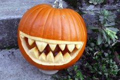 Halloween tök vicsorgó