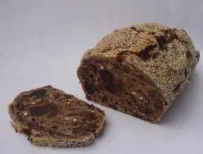 barmbrack ír halloweeni gyümölcskenyér