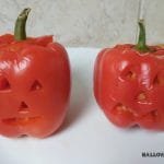 halloweeni töltött paprika