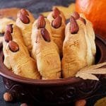 boszorkány ujjak sütemény halloweenre