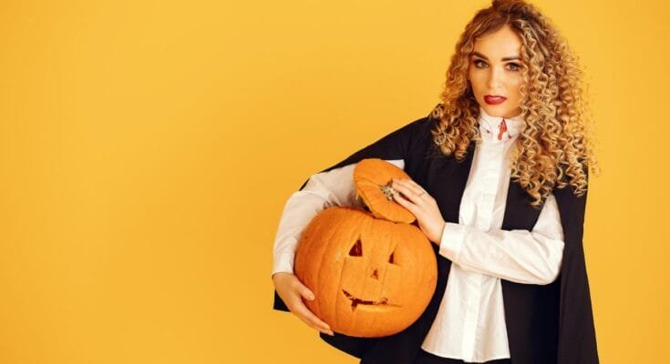 halloween jelmez nő